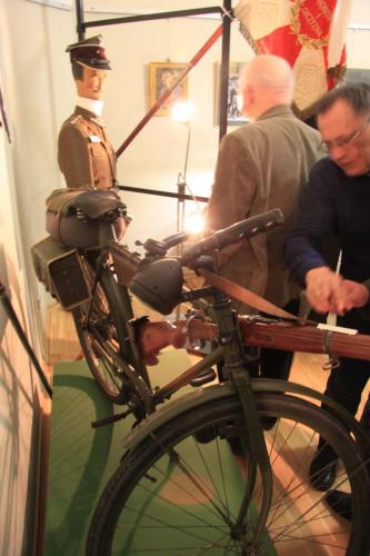 11.03.2014 r. Otwarcie wystawy Ułani z Wołynia 080